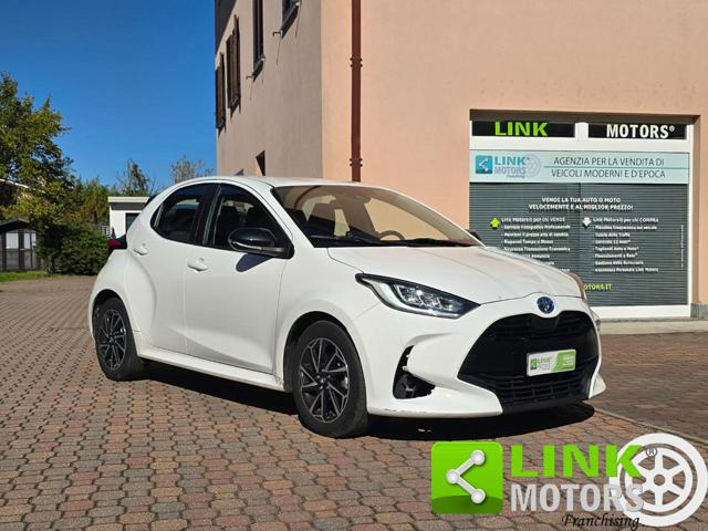 TOYOTA Yaris usata, con USB