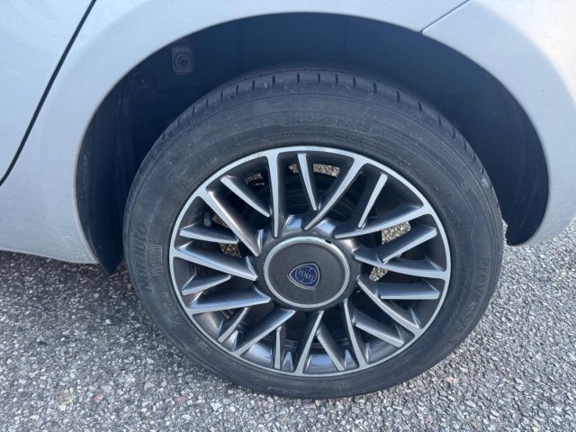 LANCIA Ypsilon usata, con USB