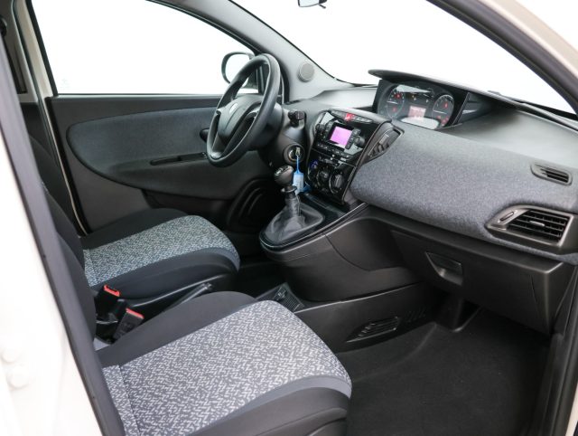 LANCIA Ypsilon usata, con Sedile posteriore sdoppiato