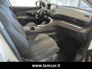 PEUGEOT 5008 usata, con Sistema di navigazione