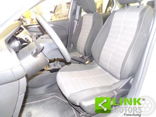 OPEL Corsa usata, con Autoradio digitale
