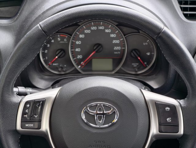 TOYOTA Yaris usata, con Controllo trazione