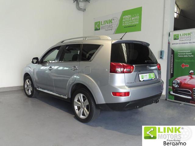 PEUGEOT 4007 usata, con Airbag
