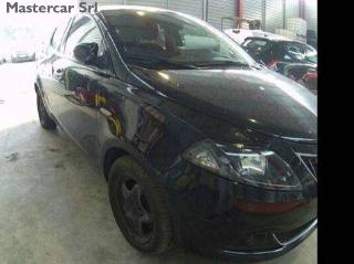 LANCIA Ypsilon usata, con Autoradio
