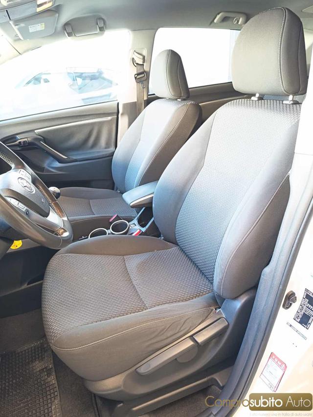 TOYOTA Verso usata 26