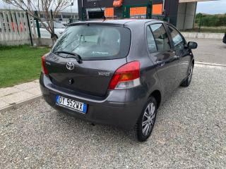 TOYOTA Yaris usata, con Alzacristalli elettrici