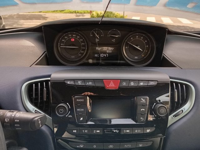 LANCIA Ypsilon usata, con Airbag testa