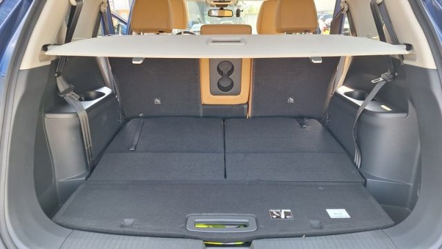 NISSAN X-Trail usata, con Sedili riscaldati