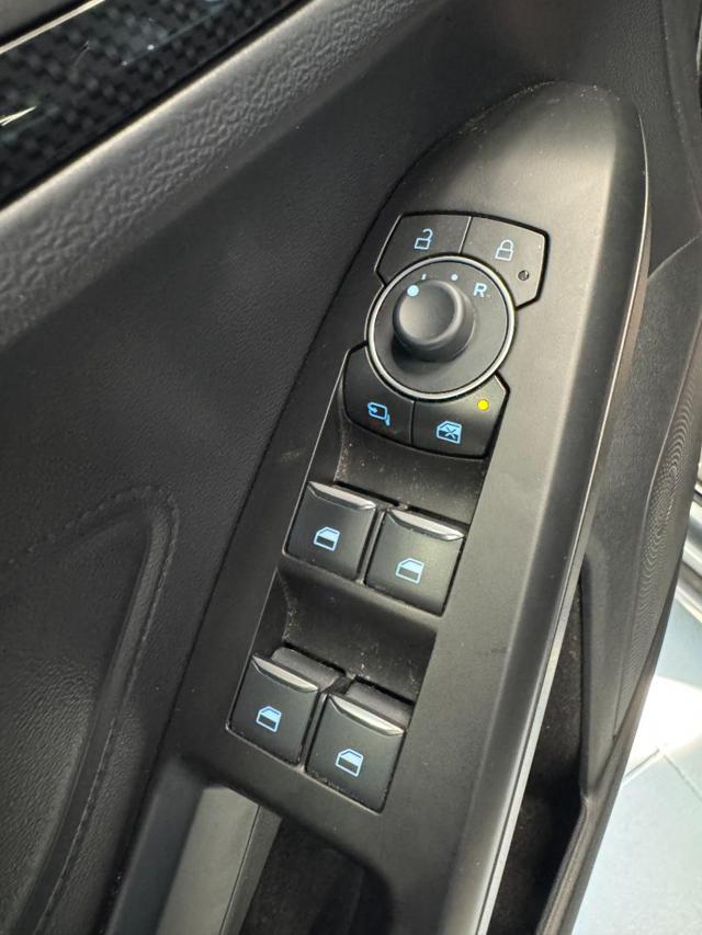 FORD Focus usata, con Boardcomputer