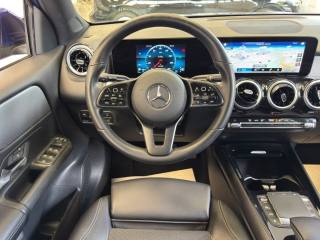 MERCEDES-BENZ GLB 200 usata, con Controllo automatico clima
