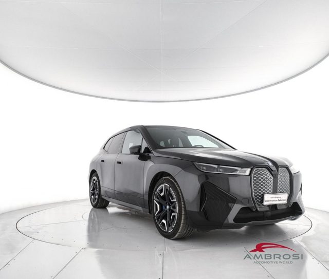 BMW iX usata 1