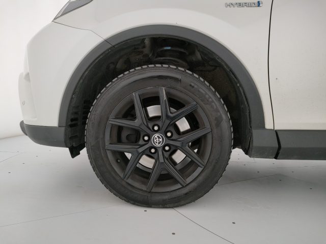 TOYOTA RAV 4 usata, con Sensori di parcheggio posteriori