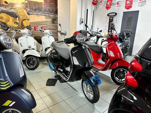 VESPA GTS 300 usata 4
