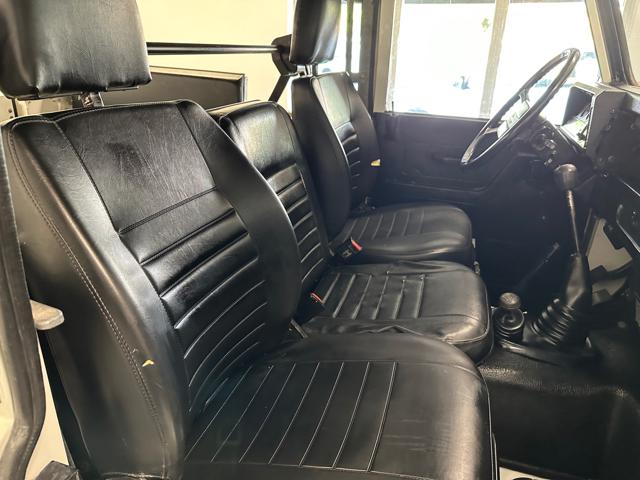 LAND ROVER Defender usata 15