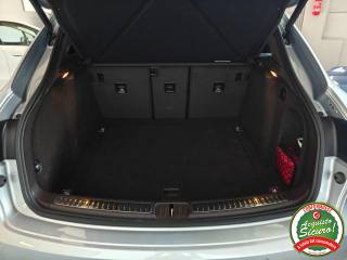 PORSCHE Macan usata, con USB