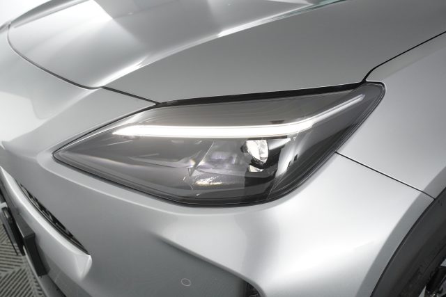 TOYOTA Yaris Cross usata 12