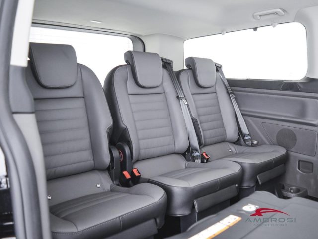 FORD Tourneo Custom usata 11