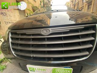 CHRYSLER Voyager usata, con Sedile posteriore sdoppiato