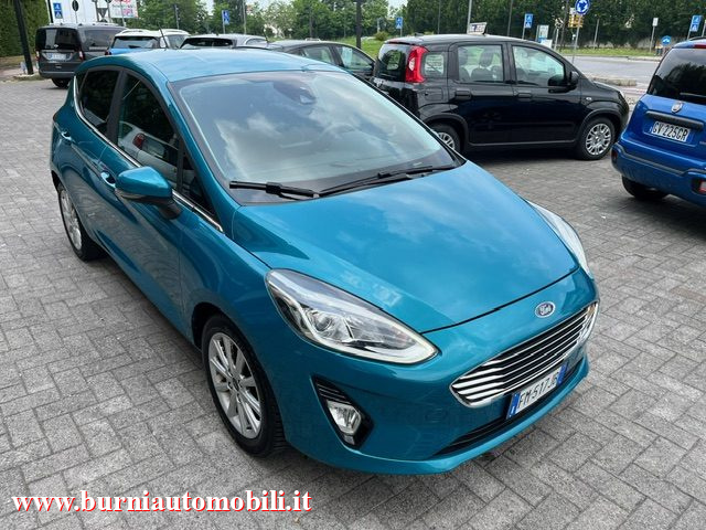 FORD Fiesta usata, con Autoradio