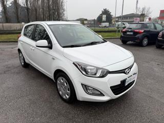 HYUNDAI i20 usata, con Airbag Passeggero
