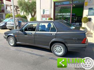 ALFA ROMEO 75 usata, con Autoradio