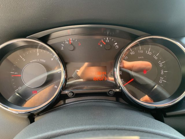 PEUGEOT 3008 usata, con Cruise Control