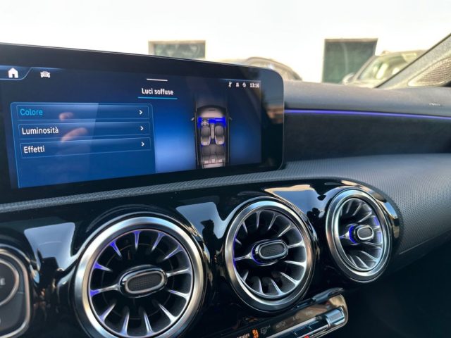 MERCEDES-BENZ A 180 usata, con Touch screen