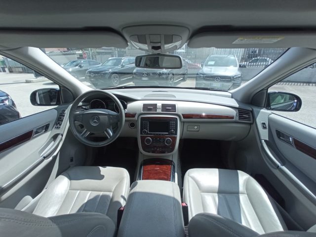 MERCEDES-BENZ R 320 usata, con Chiusura centralizzata