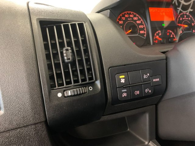 CITROEN Jumper usata, con Sensore di luce