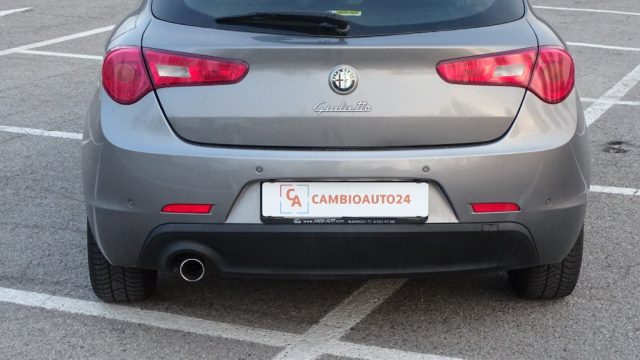 ALFA ROMEO Giulietta usata, con Airbag testa