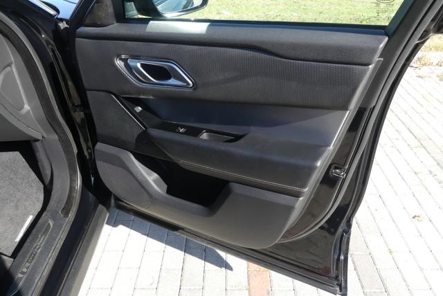 LAND ROVER Range Rover Velar usata, con Sistema di navigazione