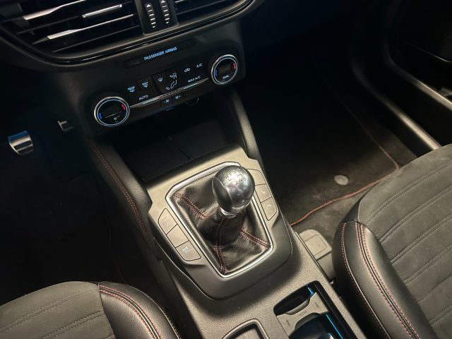 FORD Kuga usata, con Sistema di navigazione