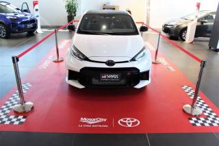 TOYOTA Yaris usata, con Sistema di navigazione