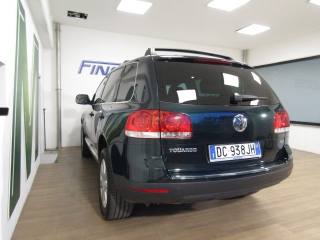 VOLKSWAGEN Touareg usata, con Fari Xenon