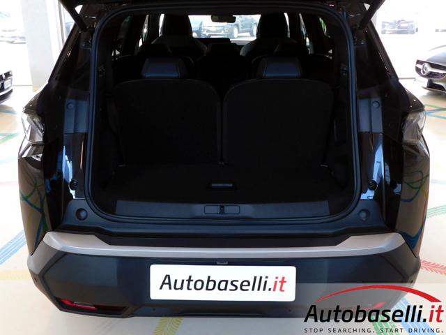 PEUGEOT 5008 usata, con Fari LED