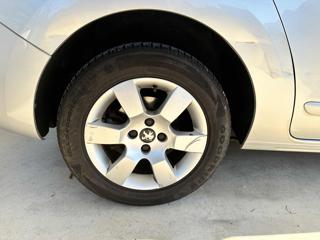 PEUGEOT 5008 usata 50