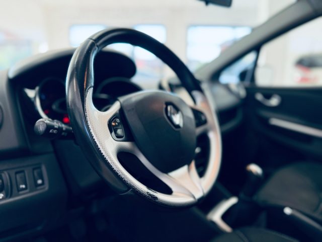 RENAULT Clio usata, con Boardcomputer