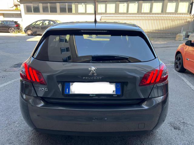 PEUGEOT 308 usata, con Autoradio