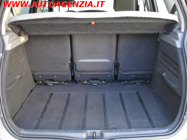 RENAULT Scenic usata 14
