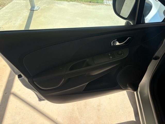 RENAULT Clio usata, con MP3