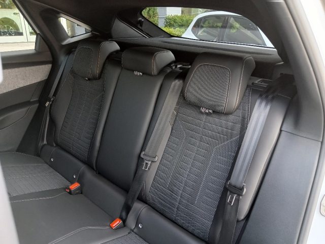 PEUGEOT 3008 usata, con Controllo automatico clima