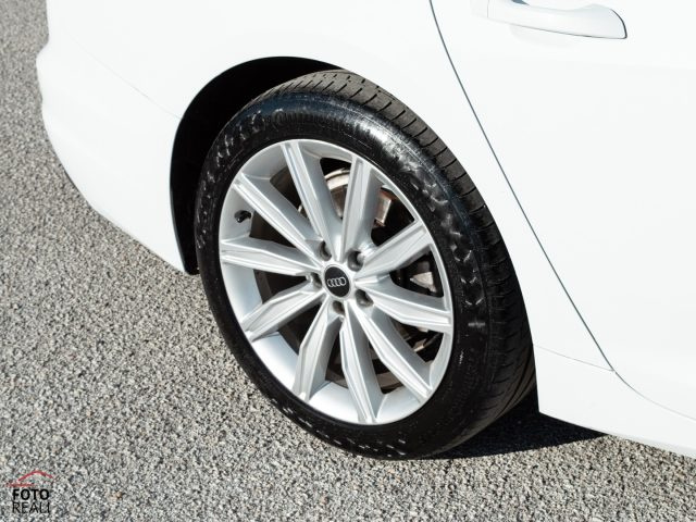 AUDI A6 usata, con USB