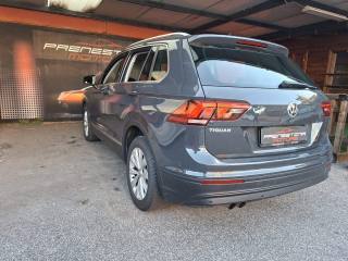 VOLKSWAGEN Tiguan usata, con Autoradio