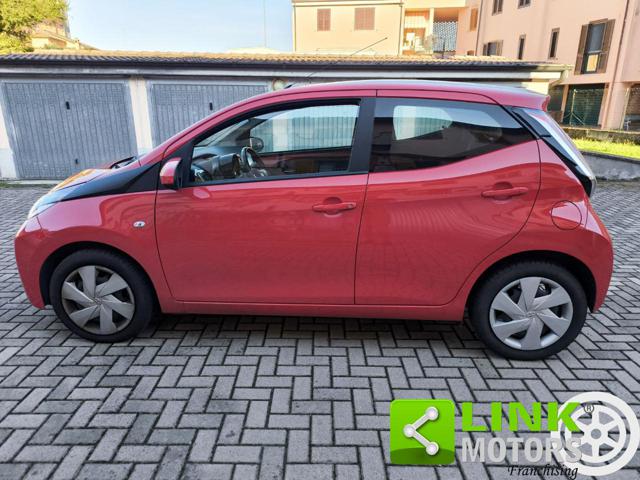 TOYOTA Aygo usata, con Autoradio