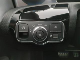MERCEDES-BENZ CLA 180 usata, con Controllo trazione