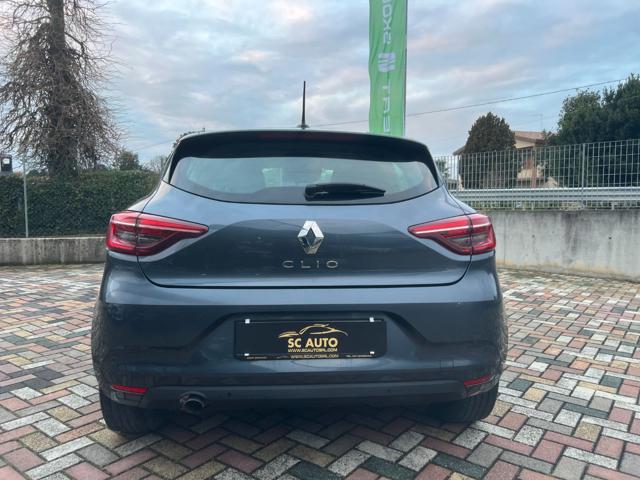 RENAULT Clio usata, con Autoradio