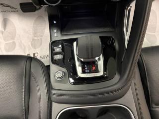 JAGUAR E-Pace usata, con Volante in pelle