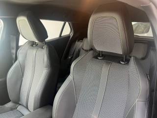 PEUGEOT 2008 usata, con Sensori di parcheggio posteriori