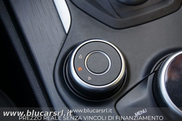 ALFA ROMEO Stelvio usata, con Sensori di parcheggio posteriori