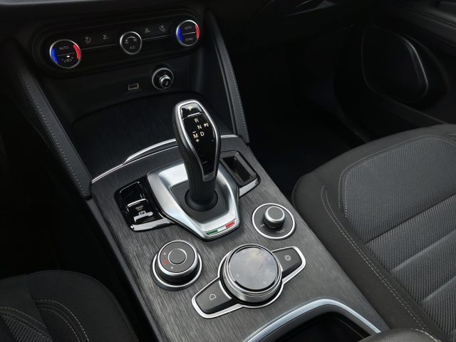 ALFA ROMEO Stelvio usata, con Servosterzo
